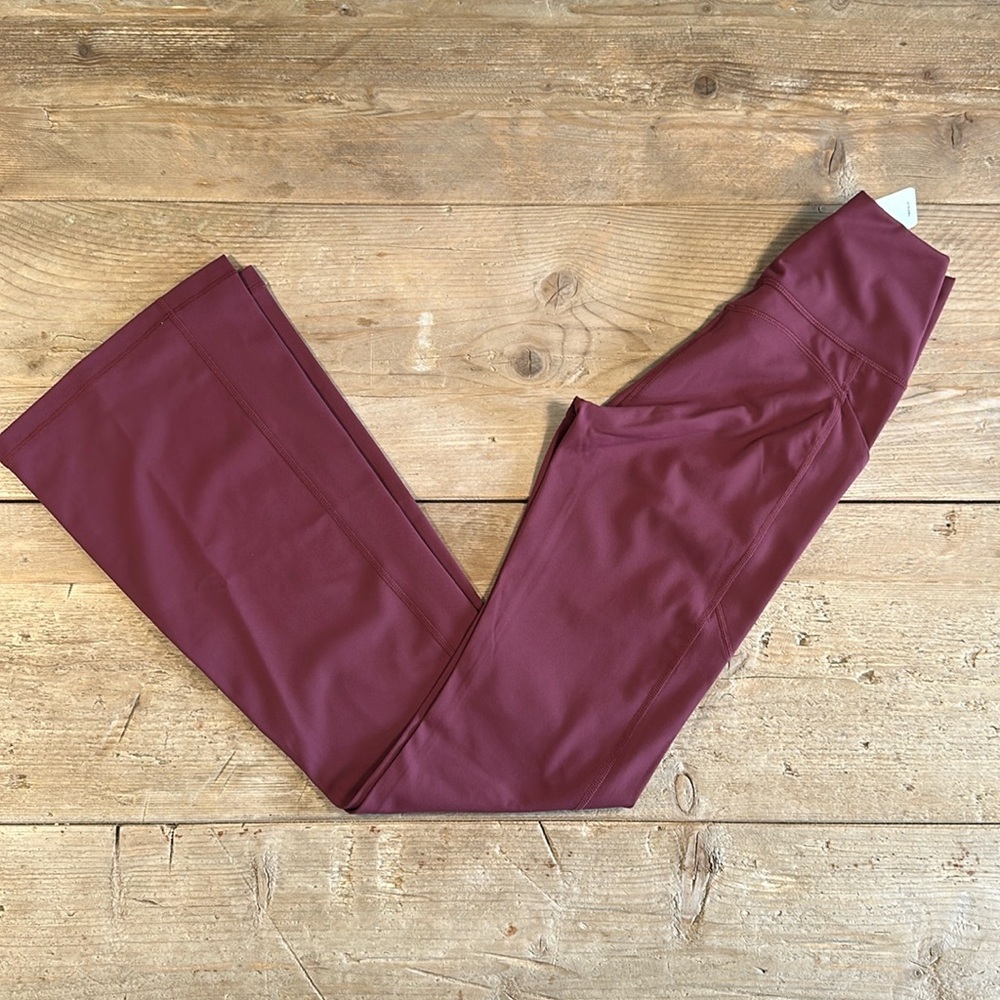 NWT- Fabletics Oasis Pureluxe HW Pocketed Kick Flare -MERLOT (32”) REG INSEAM - Picture 3 of 12